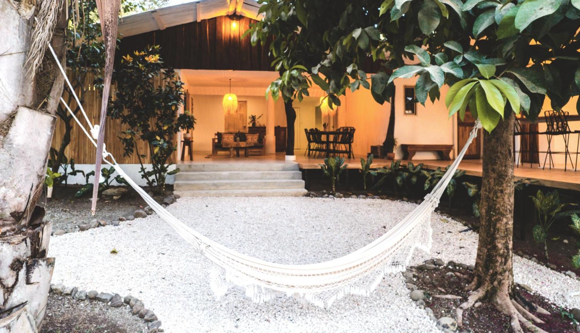 Cuatro Vientos Lodge & Apartments - Mal Pais, Costa Rica Playa Santa Teresa  Экстерьер фото