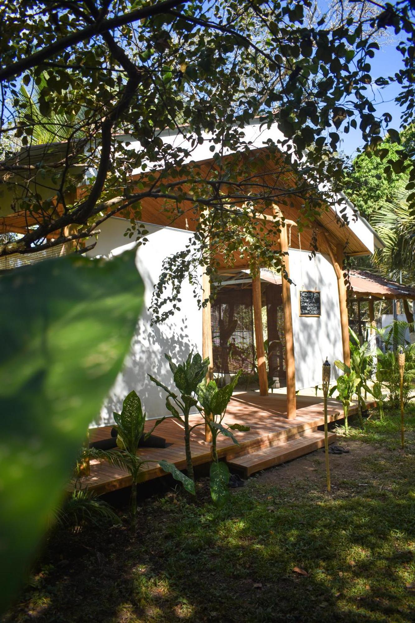 Cuatro Vientos Lodge & Apartments - Mal Pais, Costa Rica Playa Santa Teresa  Экстерьер фото